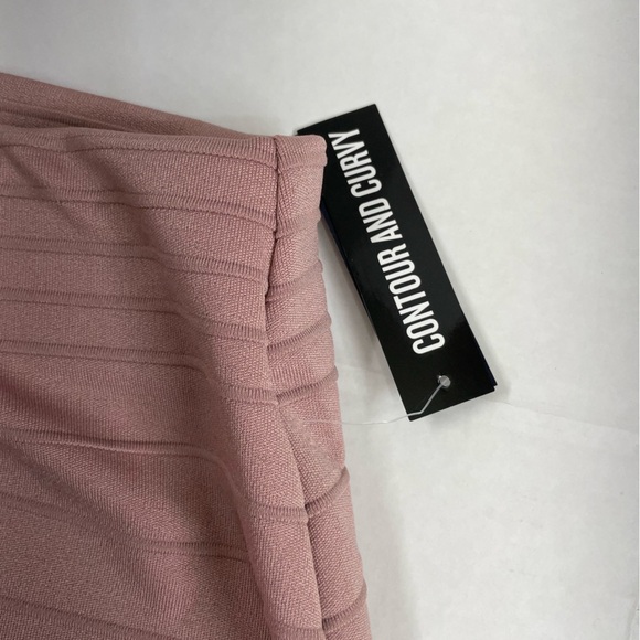 😍Elegant Pink Pencil Skirt plus size 1X - Picture 2 of 3